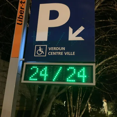 Centre, Pres Avenue De Verdun- Et Casino A 10 Mn A Pied- 4 Personnes -rdc Apartamento