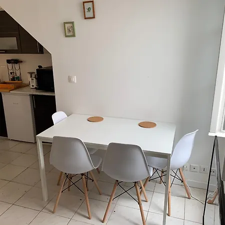 Centre, Pres Avenue De Verdun- Et Casino A 10 Mn A Pied- 4 Personnes -rdc Lägenhet *