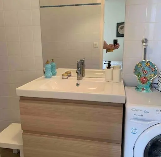 Apartment Centre, Pres Avenue De Verdun- Et Casino A 10 Mn A Pied- 4 Personnes -rdc Biarritz